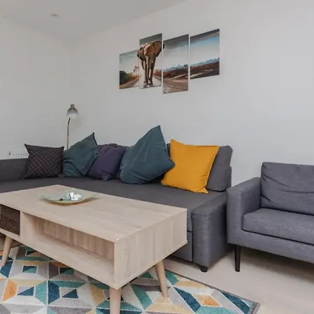 Spacious And Modern Apartment In Pimlico London Exterior photo