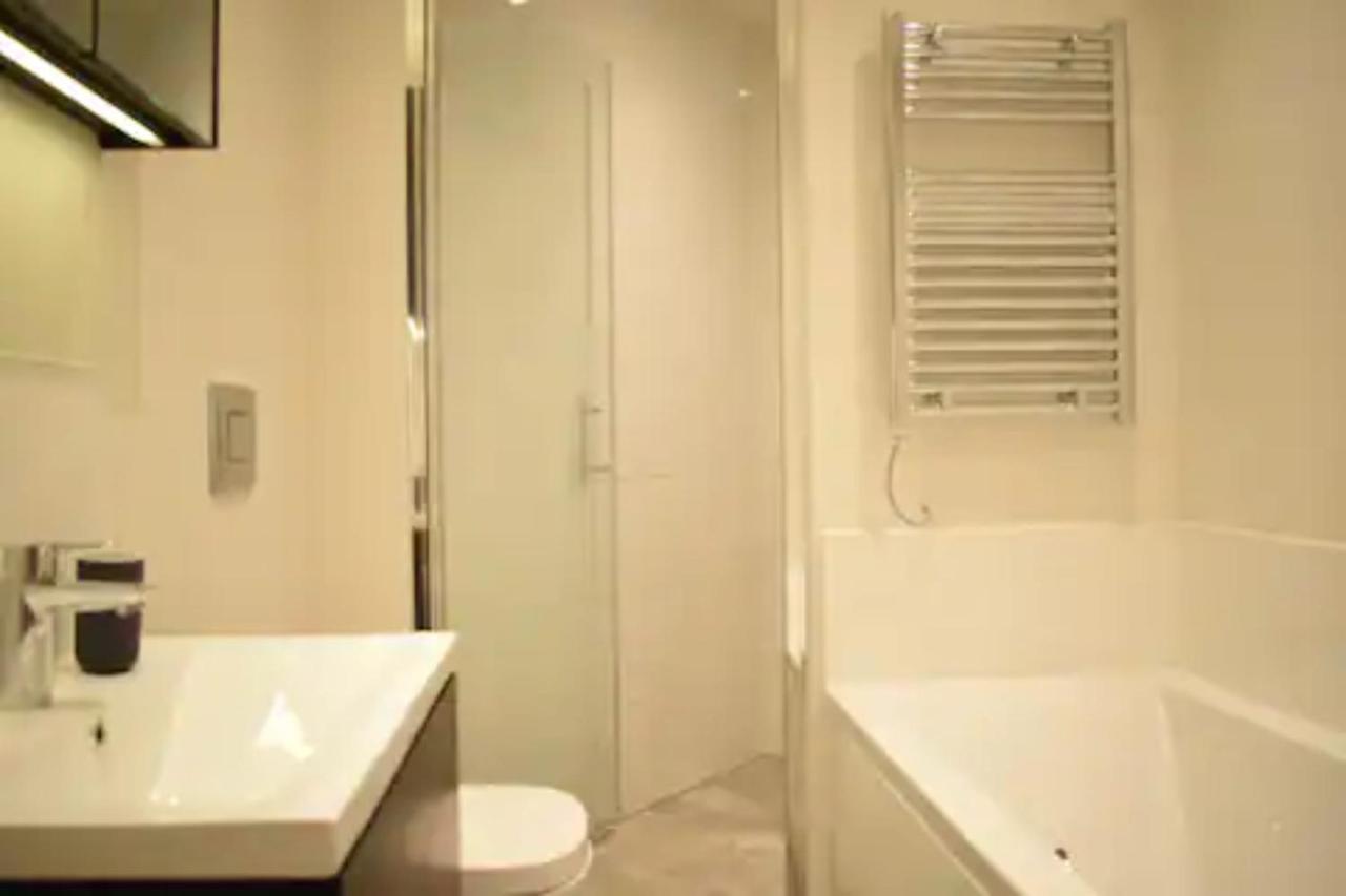 Spacious And Modern In Pimlico * Лондон