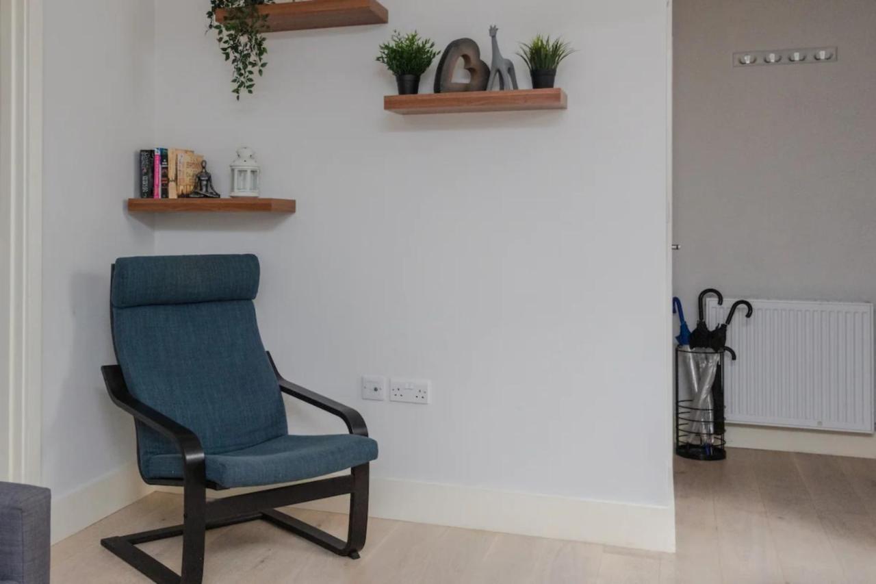 Апартаменты Spacious And Modern In Pimlico Лондон